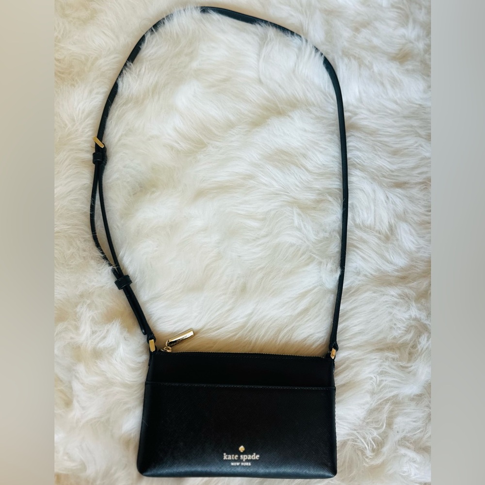 New!!Kate Spade Black Leather Crossbody Bag - Picture 2 of 6